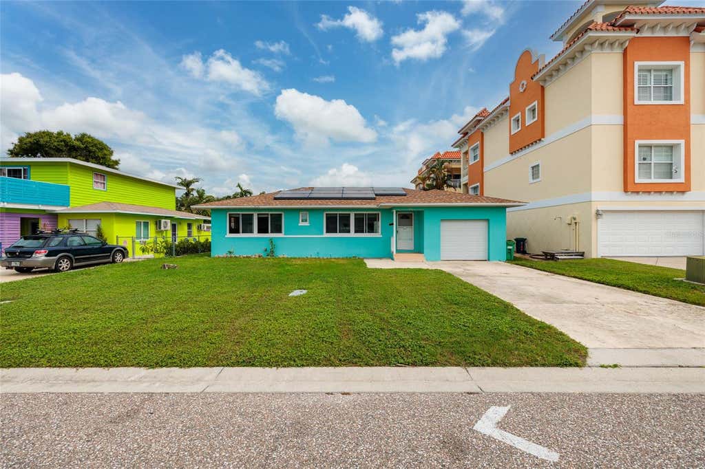 Photo of 136 175th Terrace Drive E, Redington Shores, FL 33708 (MLS # TB8535021)