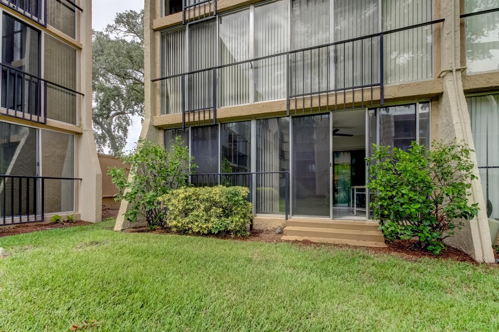 LAKE TARPON SAIL & TENNIS CLUB - Residential Lease