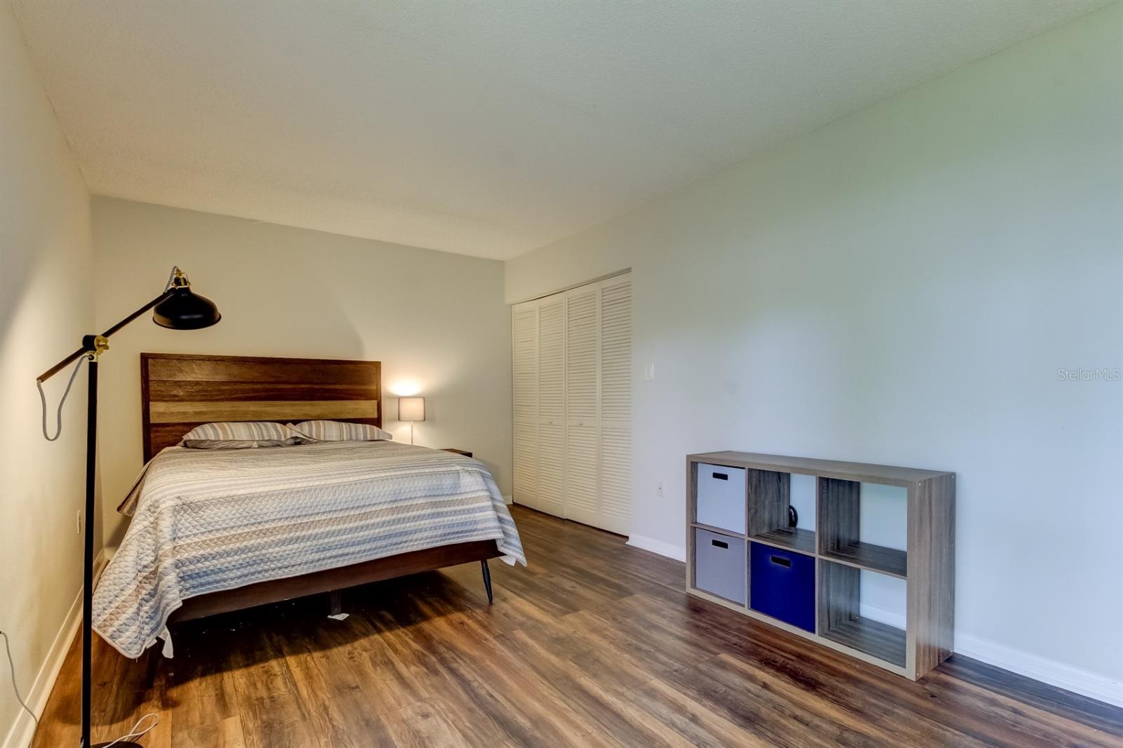 LAKE TARPON SAIL & TENNIS CLUB - Residential Lease