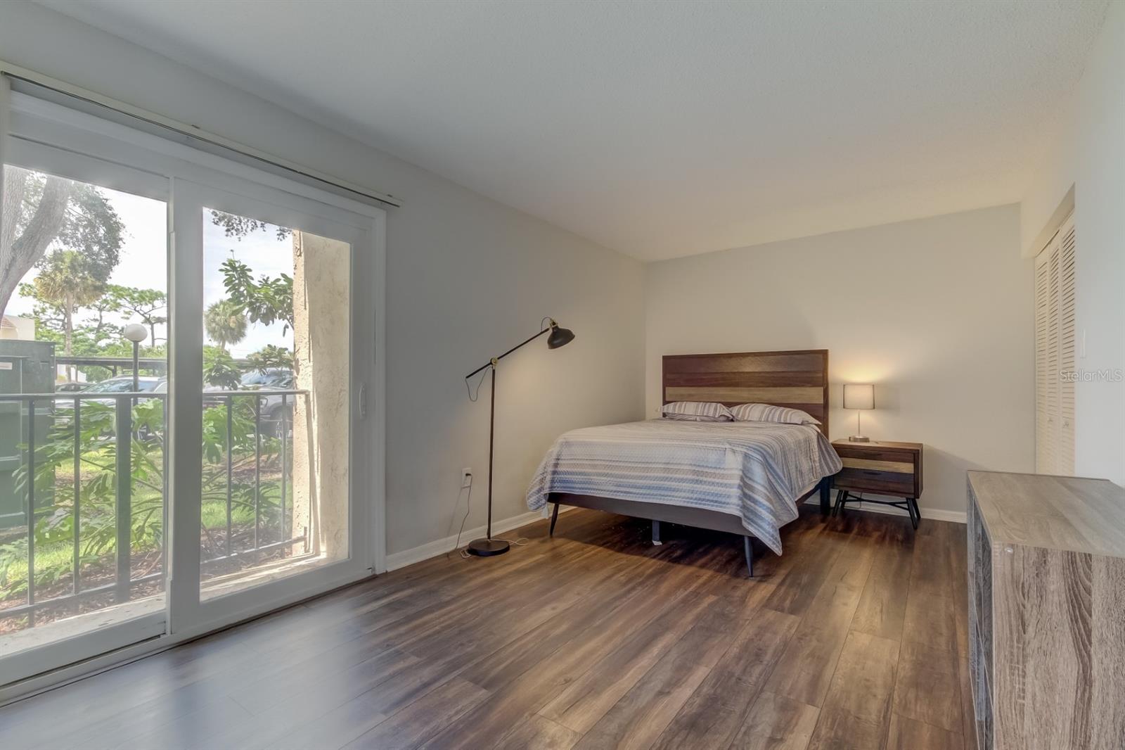 LAKE TARPON SAIL & TENNIS CLUB - Residential Lease