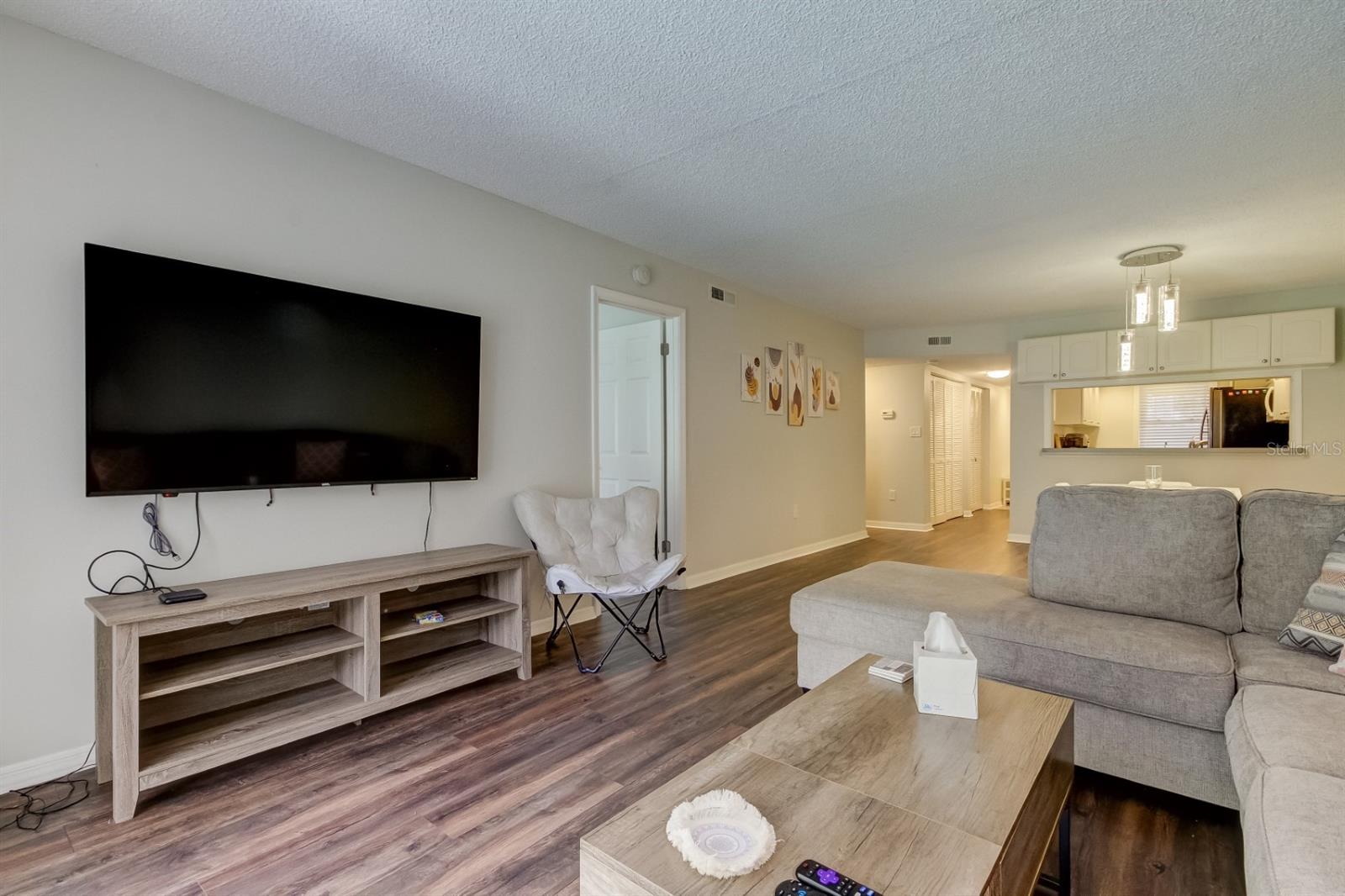 LAKE TARPON SAIL & TENNIS CLUB - Residential Lease