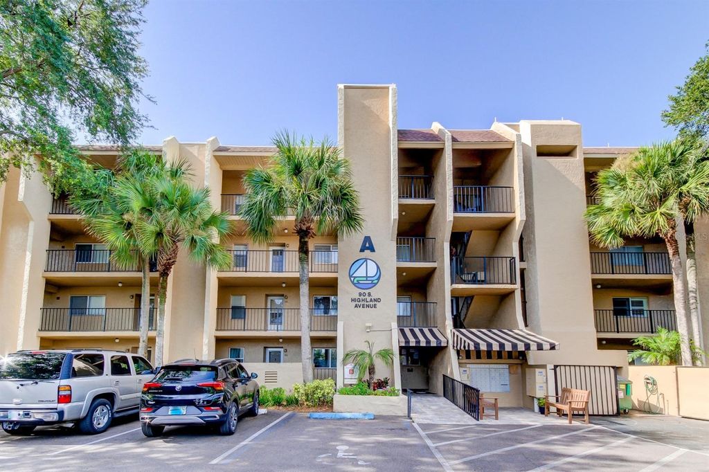 Photo of 90 S Highland Avenue #112, Tarpon Springs, FL 34689 (MLS # TB8442667)