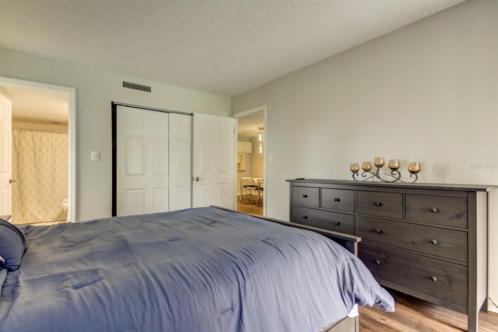 LAKE TARPON SAIL & TENNIS CLUB - Residential Lease