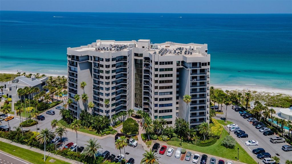 Photo of 1600 Gulf Boulevard #814, Clearwater Beach, FL 33767 (MLS # TB8453863)