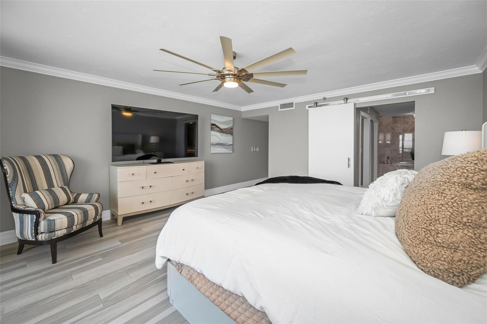 DANS ISLAND ON SAND KEY CONDO - Residential