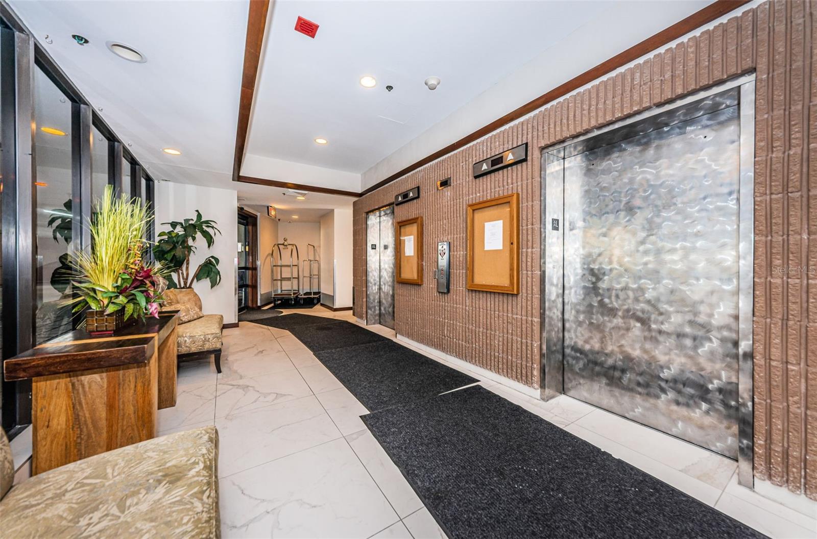 DANS ISLAND ON SAND KEY CONDO - Residential