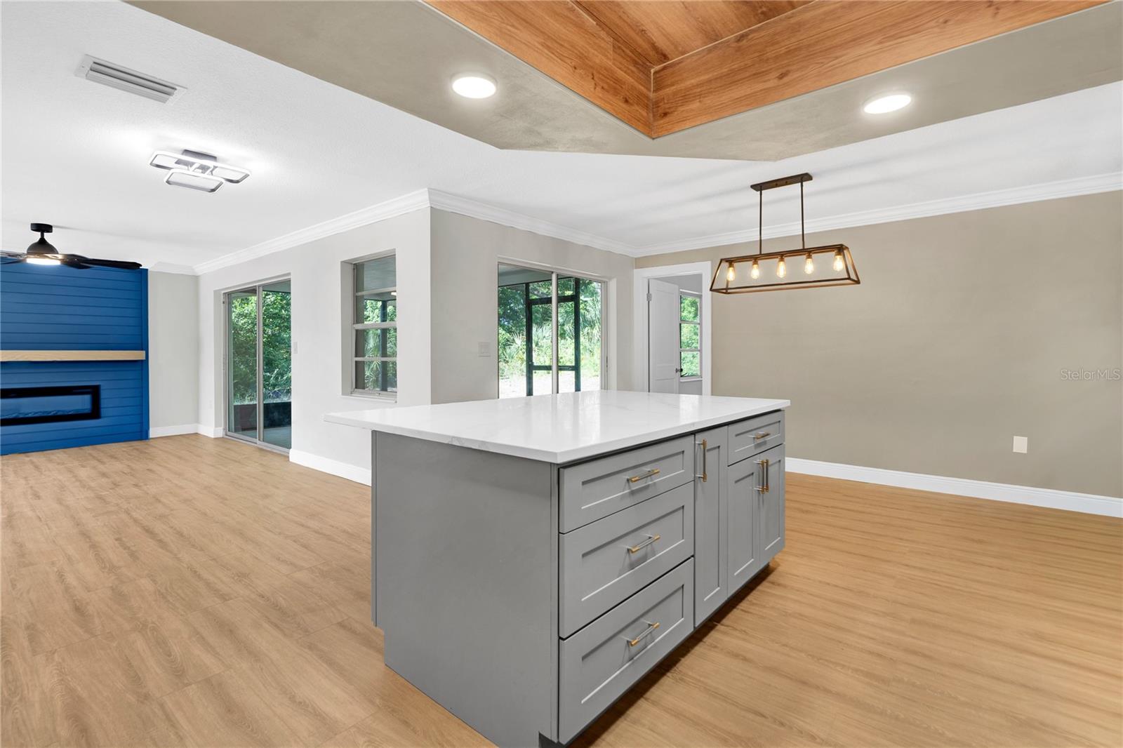 OAKLEAF VILLAGE - Residential