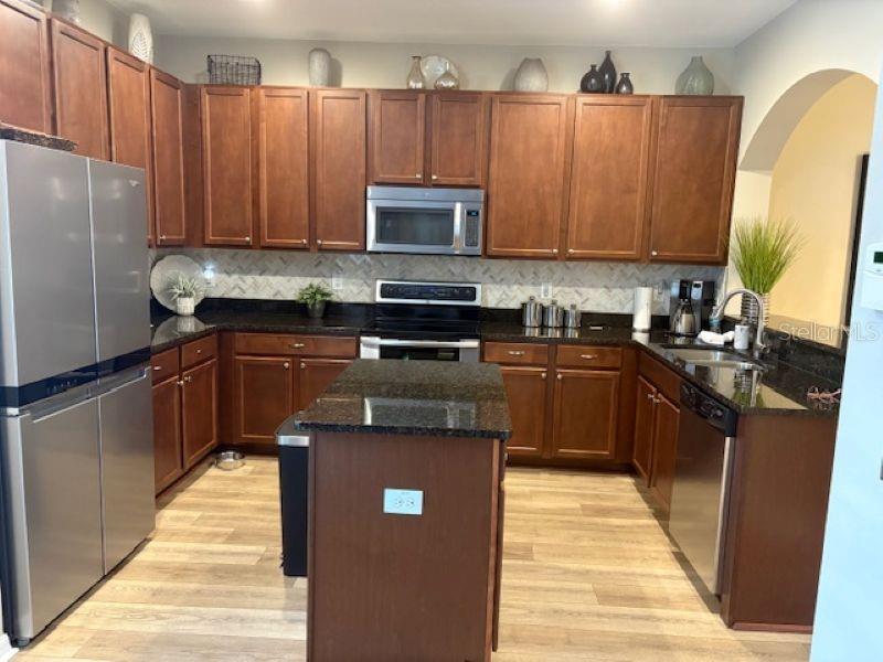 HAMPTON LAKES AT MAIN STREET - Residential