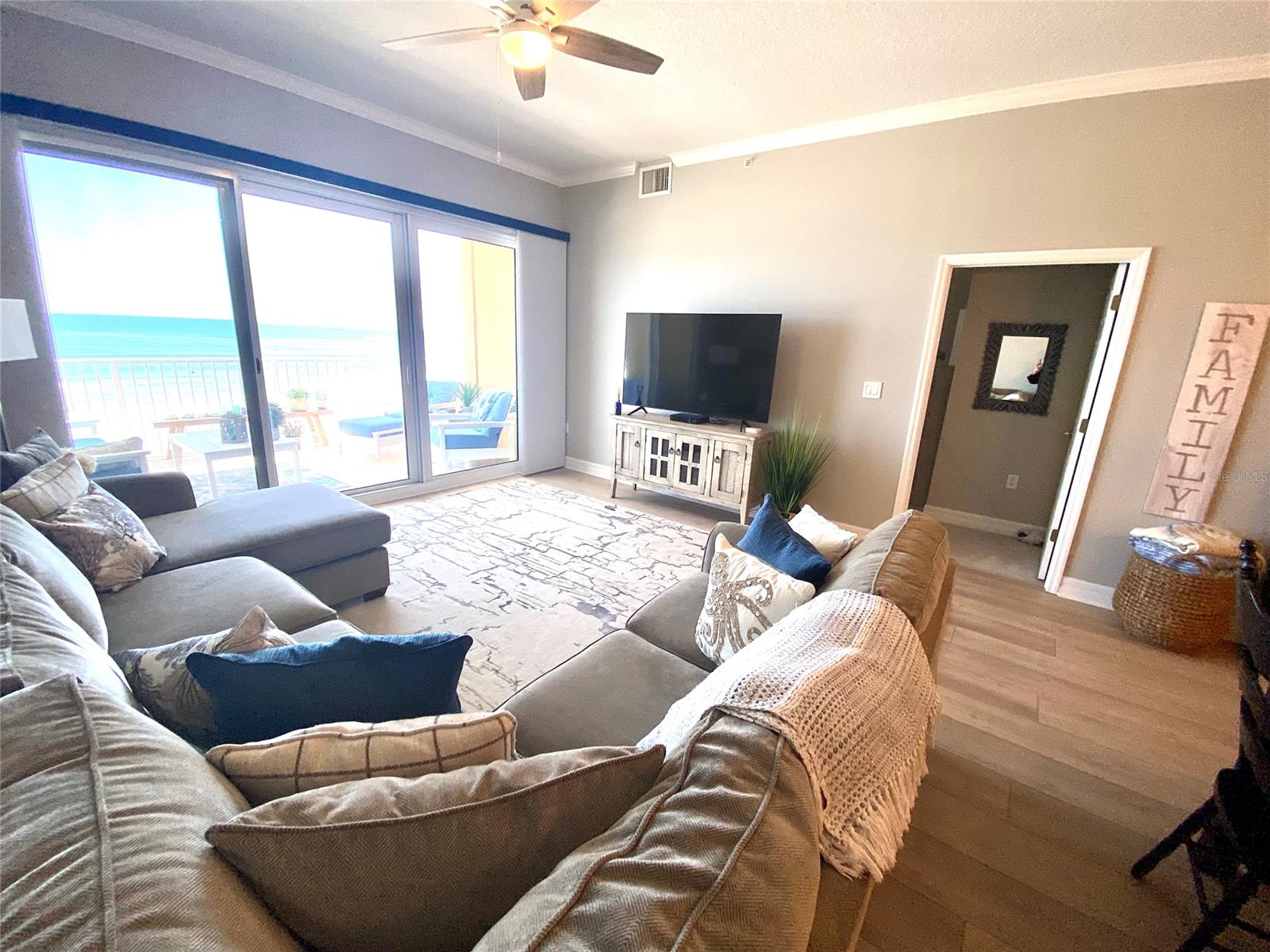 Malibu Condo Per Or - Residential