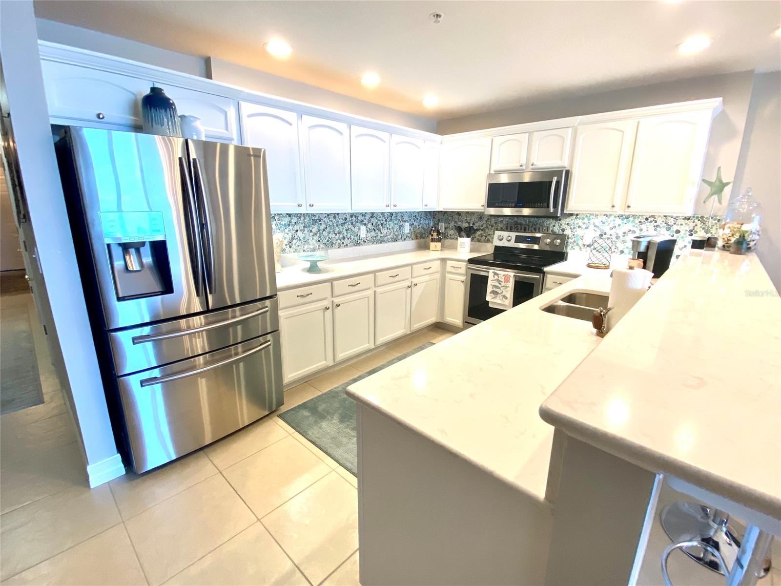 Malibu Condo Per Or - Residential