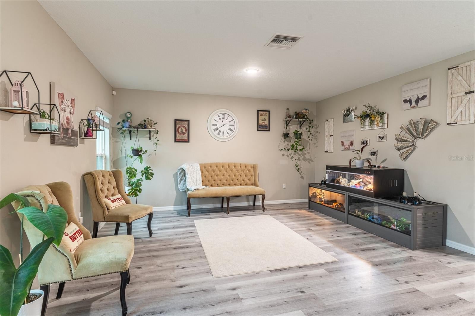 5508 ARLINGTON RIVER DRIVE