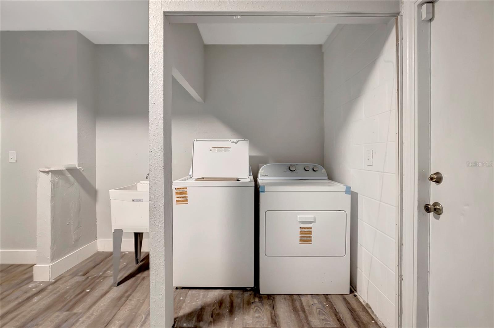 NORTH LAKES SEC C UNIT 1 - Residential