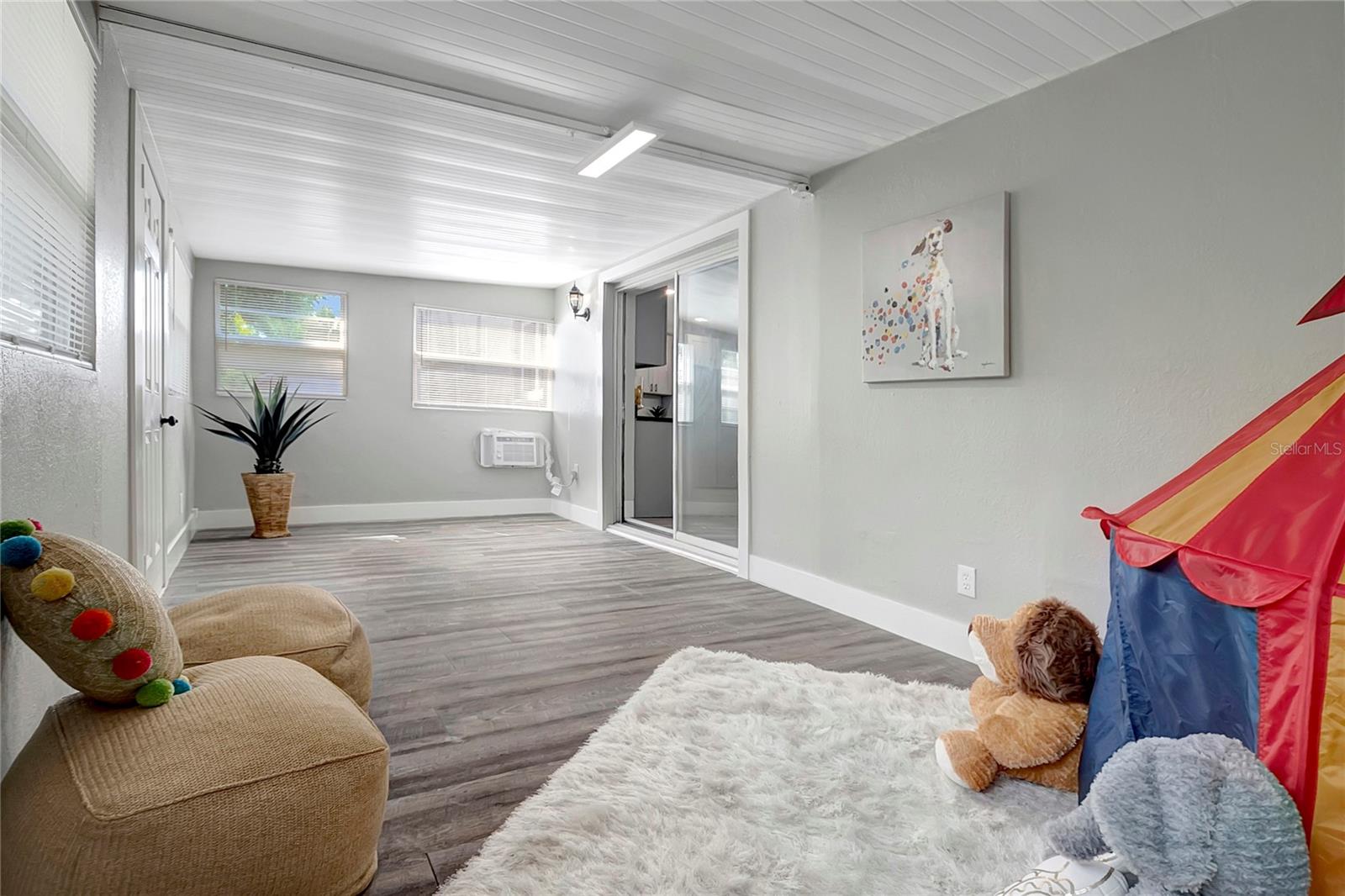 NORTH LAKES SEC C UNIT 1 - Residential