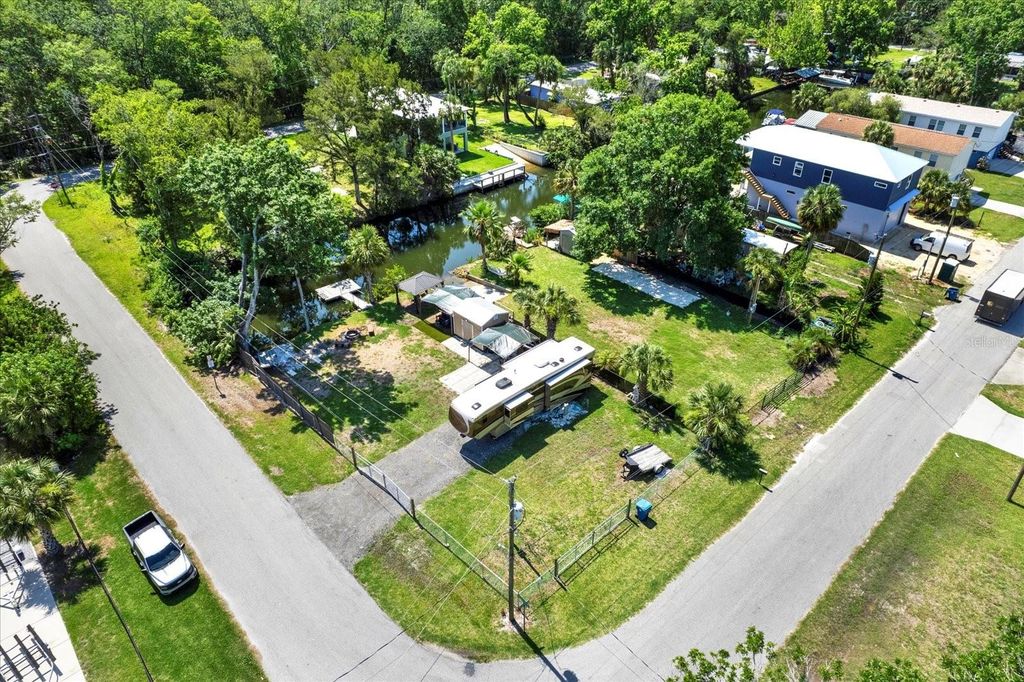 Photo of 6230 Island Drive, Weeki Wachee, FL 34607 (MLS # W7875788)