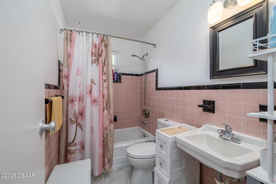 ORMOND TERRACE - Residential