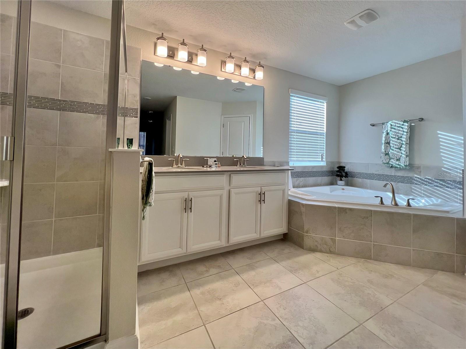 STOREY PARK - Residential Lease