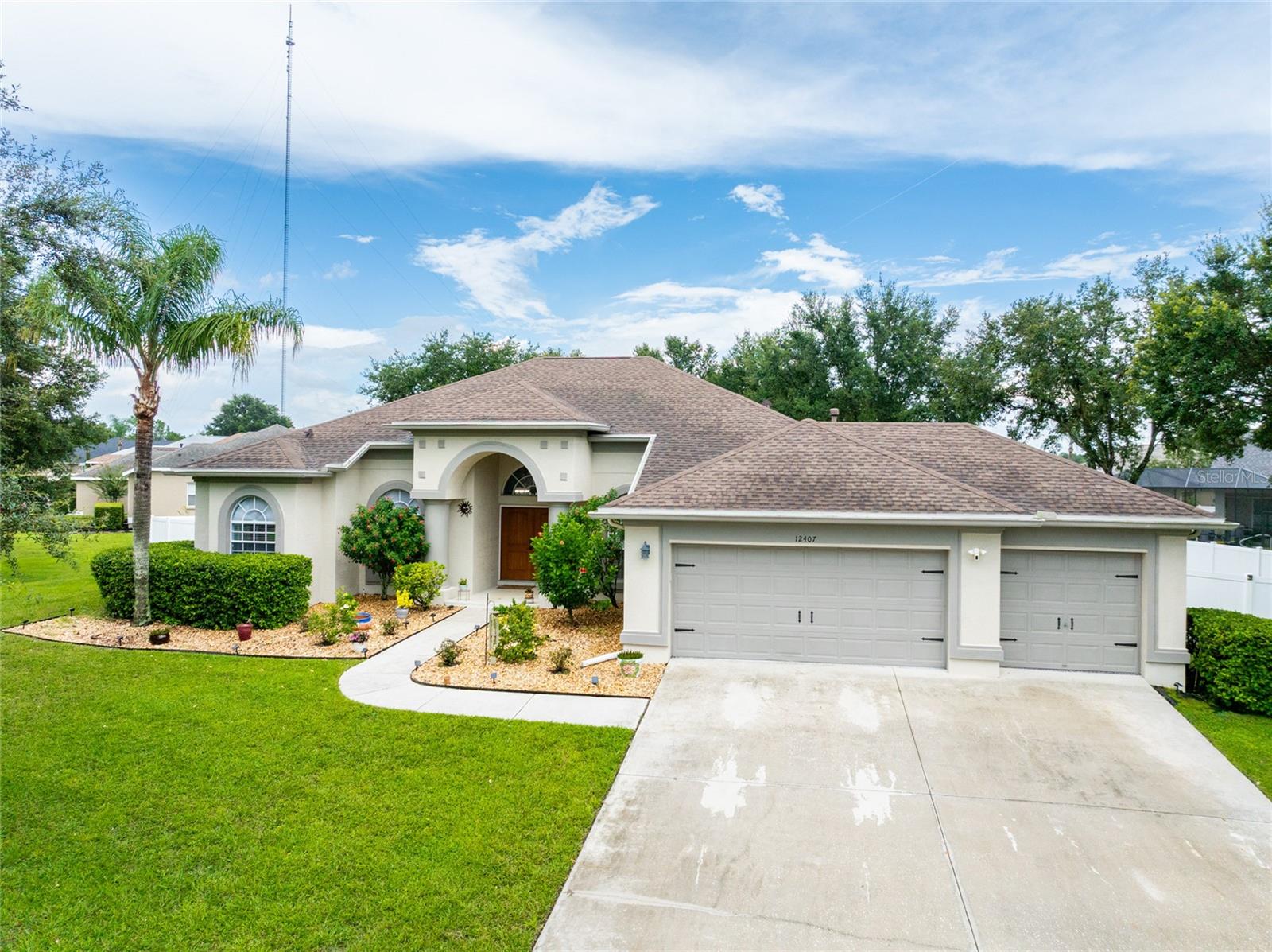 Stunning and spacious 4BR/3BA home with office/den and 3-car garage, offering over 2,700 sq ft of beautifully updated living space on a generous 0.58-acre lot in the GATED, gas community of Creekside, located in Riverview near Lithia. Move-in ready with thoughtful upgrades throughout, including a new roof (2023), remodeled kitchen (2023) with upgraded countertops, sink, lighting, and gas stove, and three remodeled bathrooms (2023). Additional improvements include luxury vinyl flooring throughout (2025), whole-house generator wiring (2023), whole-house surge protector (2025), well system surge protection (2025), sediment filter and brine tank softener (2025), new AC condenser (2025), UV cleaner for AC (2025), professional ductwork cleaning (2025), and termite plugs with transferable warranty (2025). The lanai features updated flooring (2022) and offers a spacious covered, screened area for relaxing or entertaining. The garage flooring was also updated in 2022. The split floorplan is ideal for everyday living and entertaining, with a spacious primary suite featuring a private sitting area, dual closets, garden tub, and walk-in shower. Two bedrooms share a Jack-and-Jill bath, while a third full bath also serves as a pool bath. The oversized backyard offers plenty of space to build your dream pool. Zoned for top-rated Barrington Middle and Newsome High School, with low HOA fees and no CDD. If you're looking for space, upgrades, and a prime location, this home checks all the boxes.
