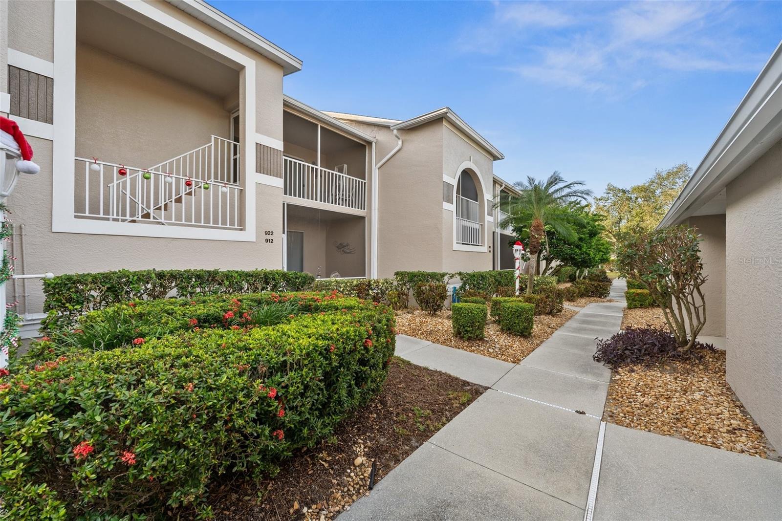 9611 CASTLE POINT DRIVE 912