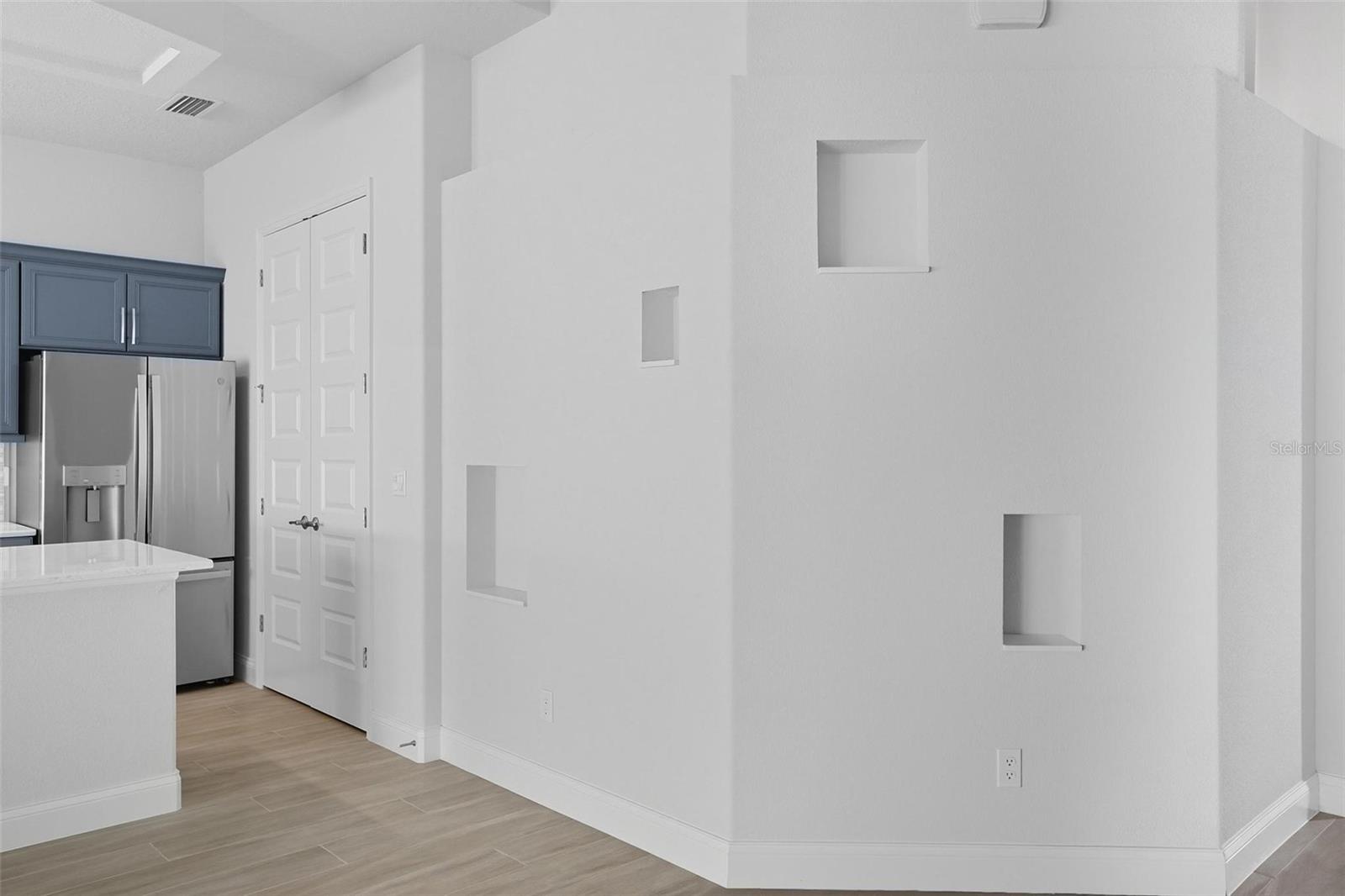 MARINA DEL PALMA - Residential