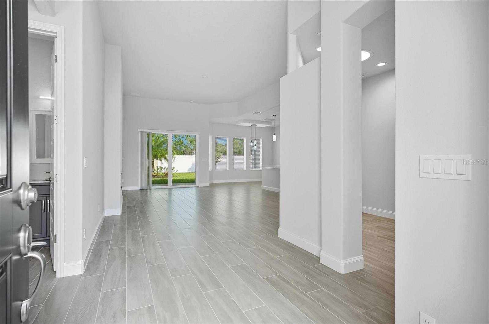 MARINA DEL PALMA - Residential