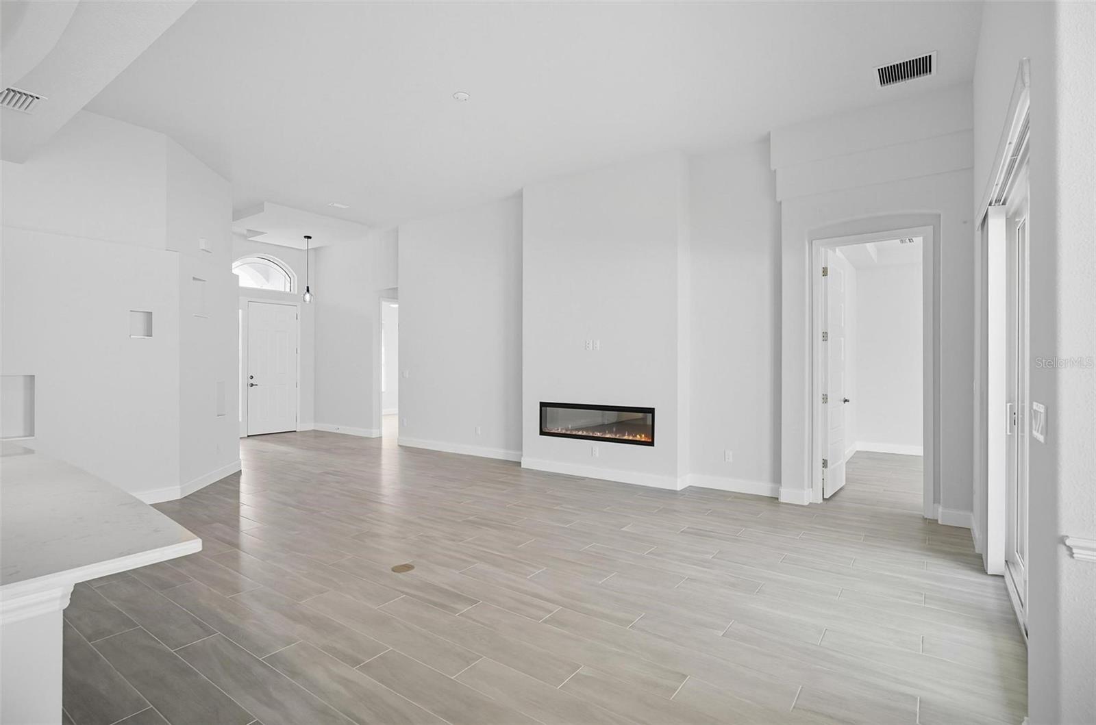 MARINA DEL PALMA - Residential