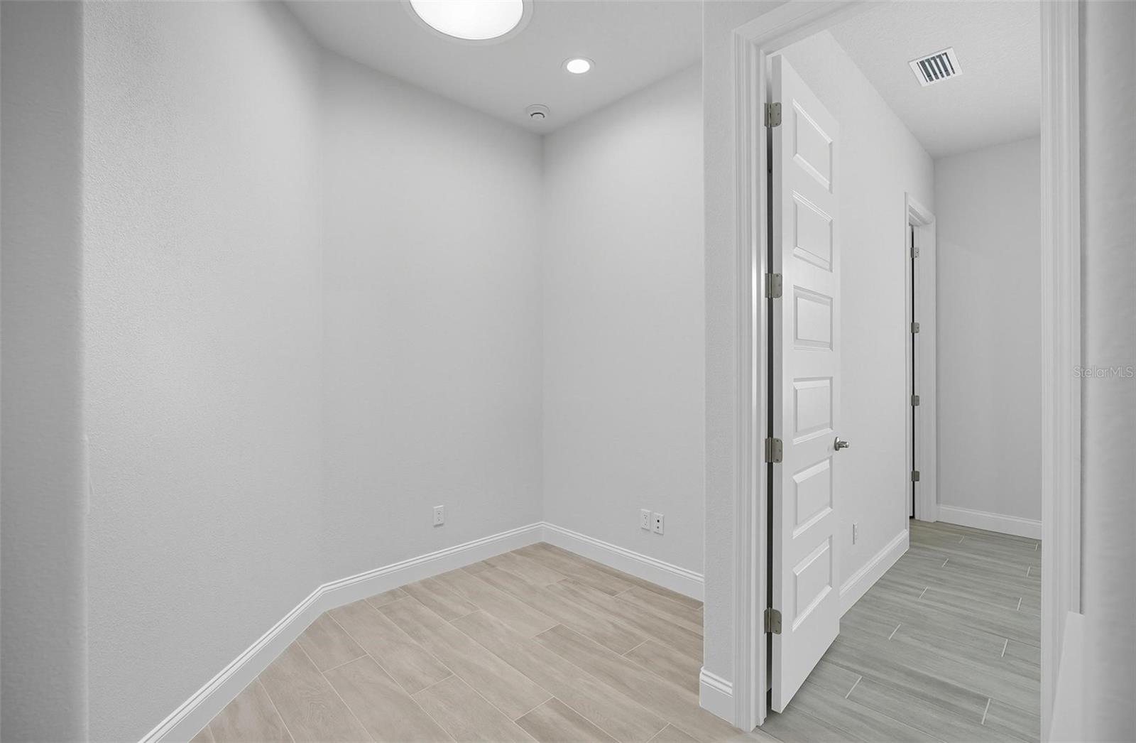 MARINA DEL PALMA - Residential