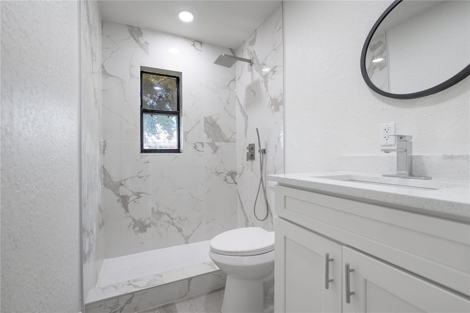 MALIBU GROVES FIRST ADD - Residential