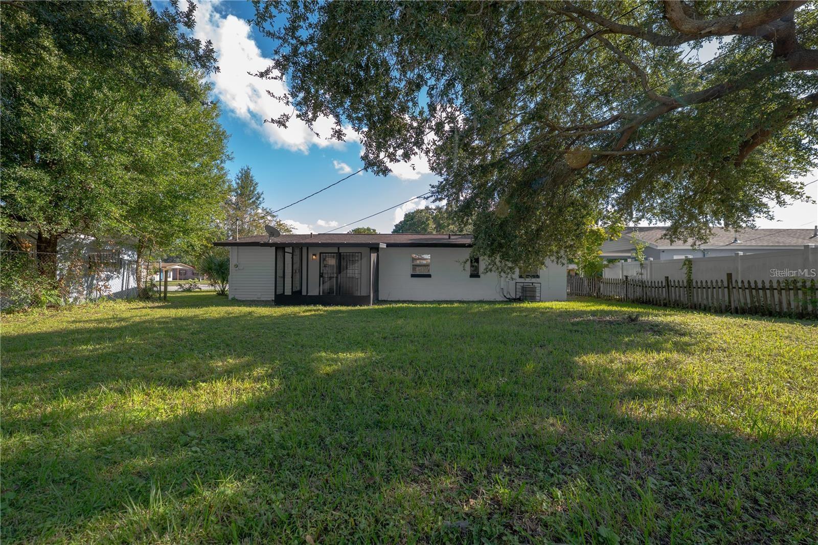 MALIBU GROVES FIRST ADD - Residential