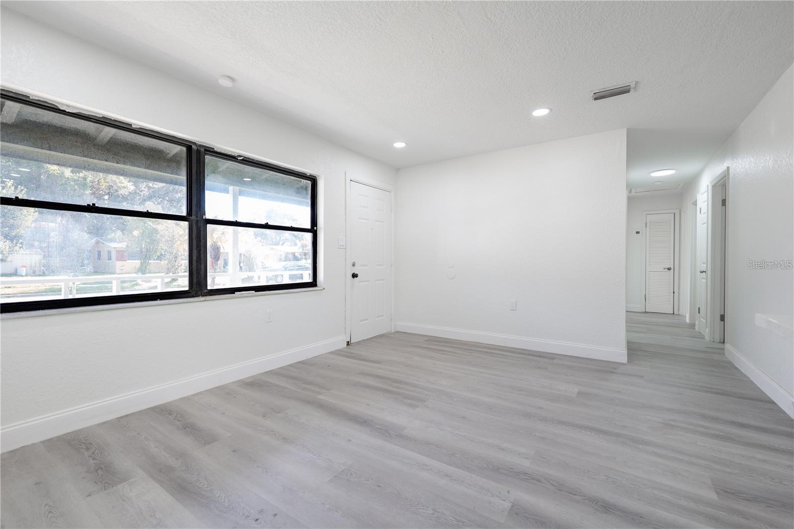 MALIBU GROVES FIRST ADD - Residential