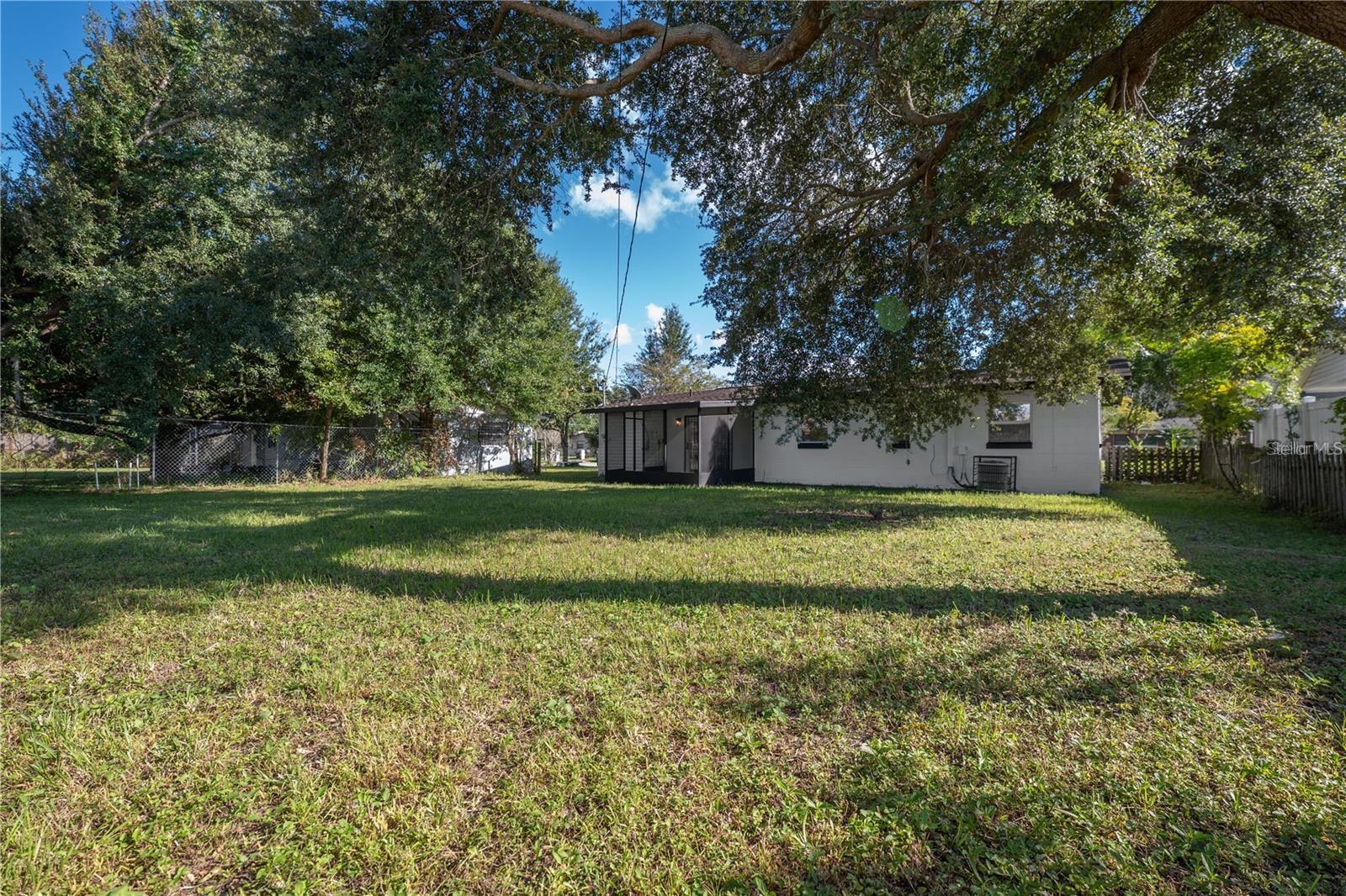 MALIBU GROVES FIRST ADD - Residential