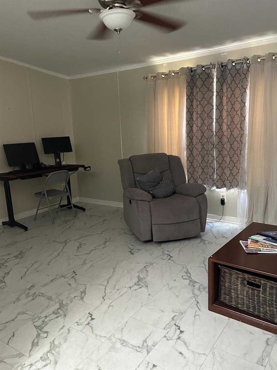 VILLAGE UNIT 03 LAKELAND - Residential Lease