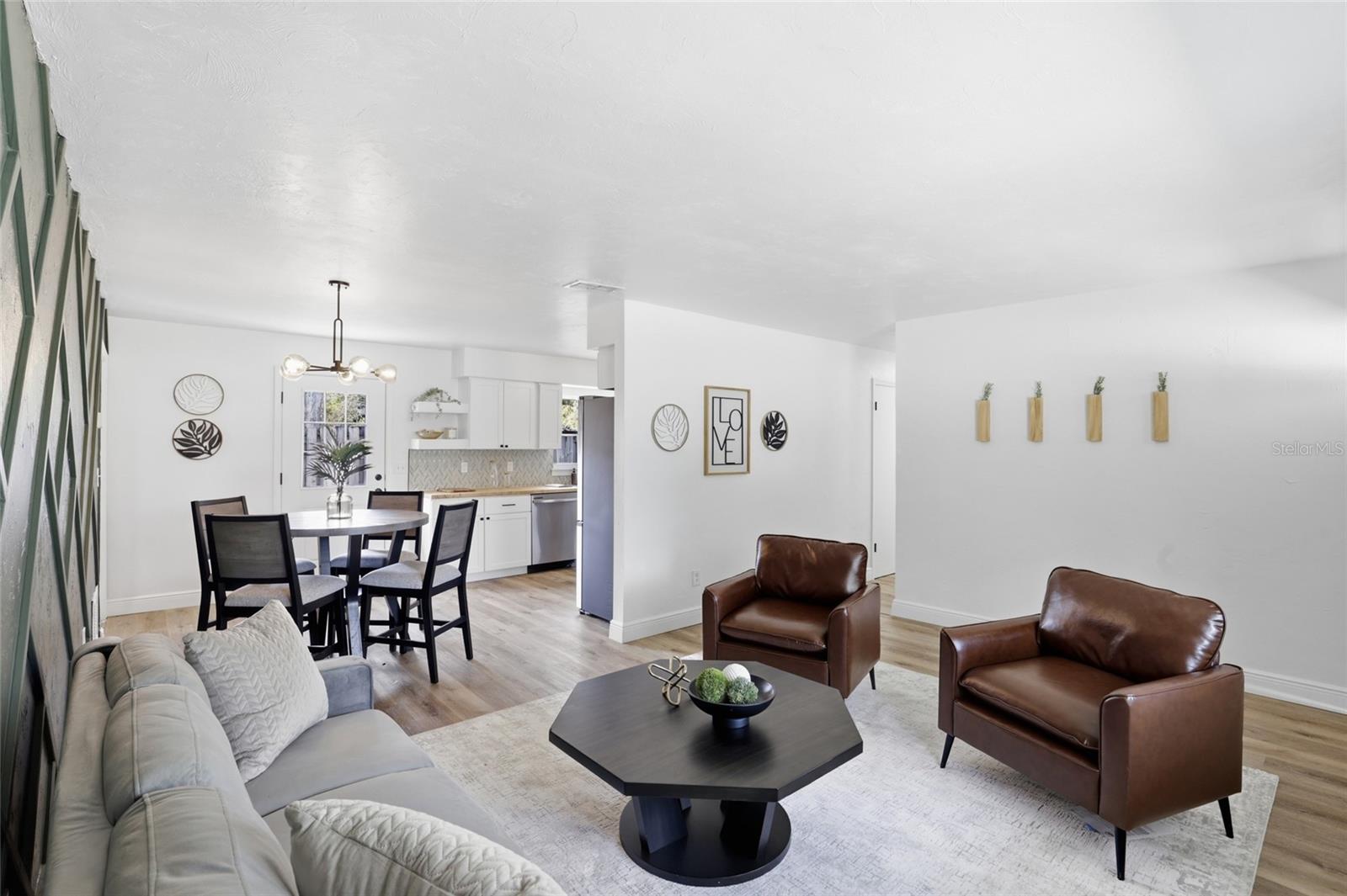 NEWBERRY, WALTONS ADDITION - Residential