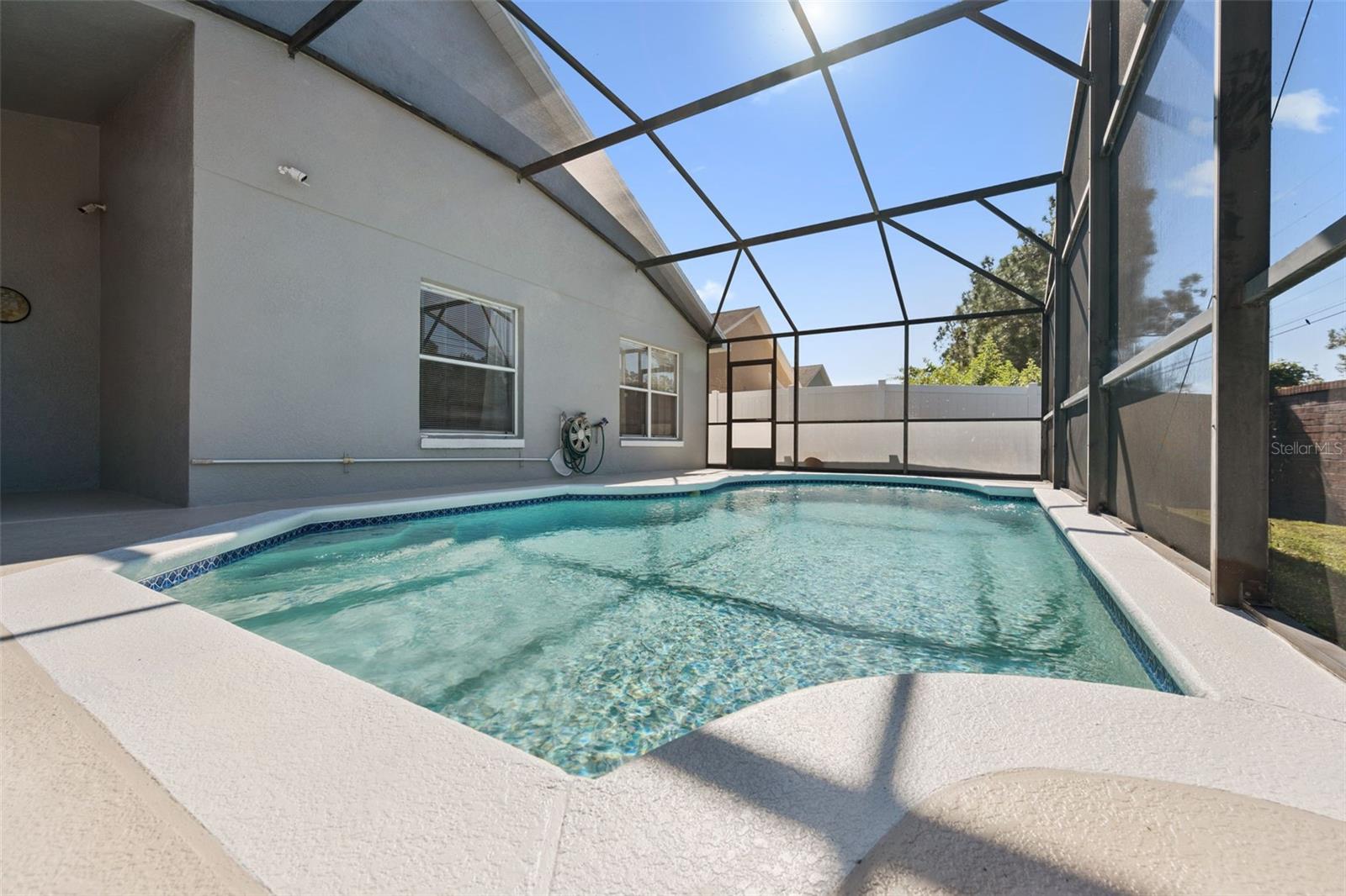 EAGLE POINTE - Residential