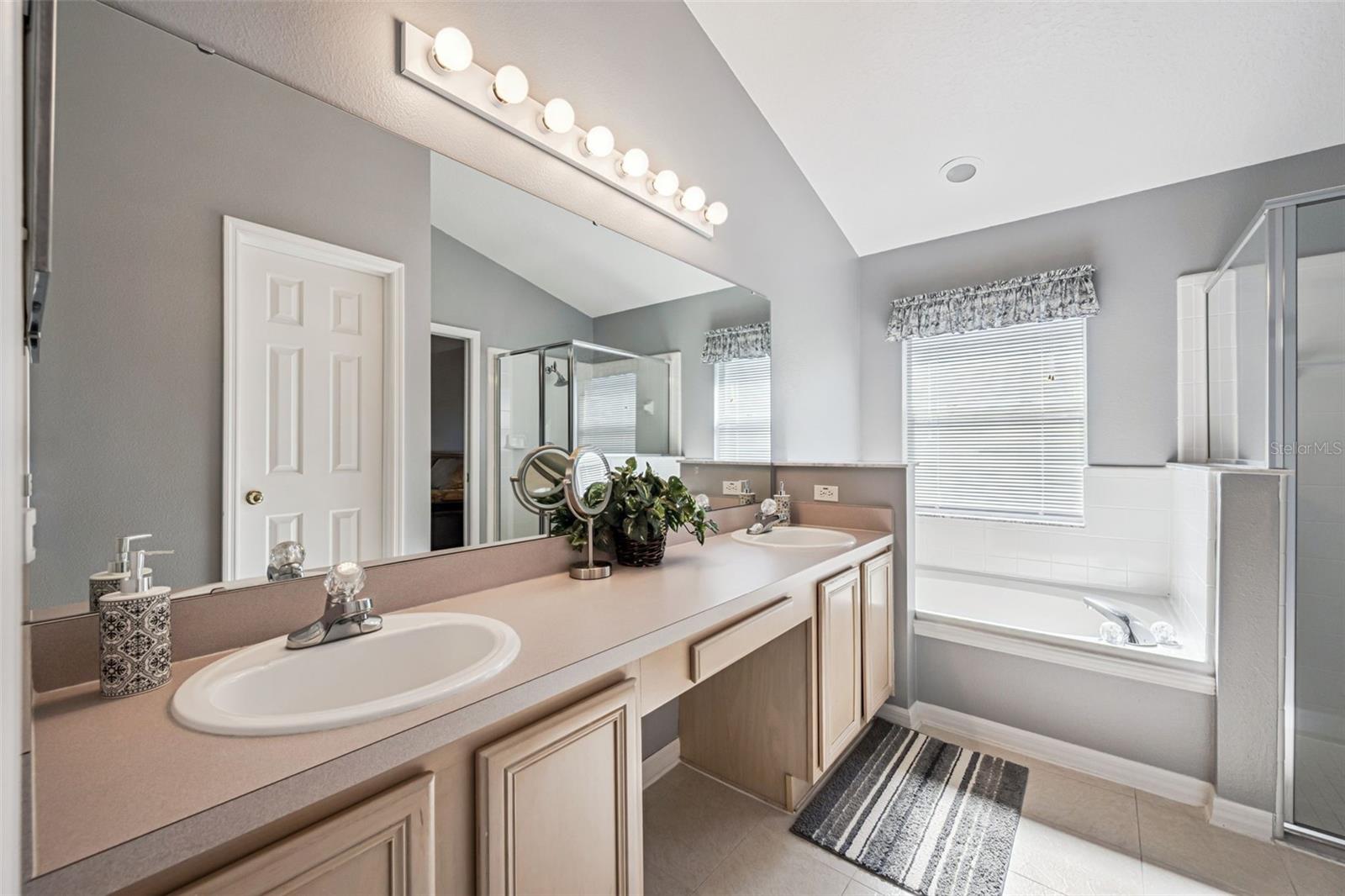 EAGLE POINTE - Residential