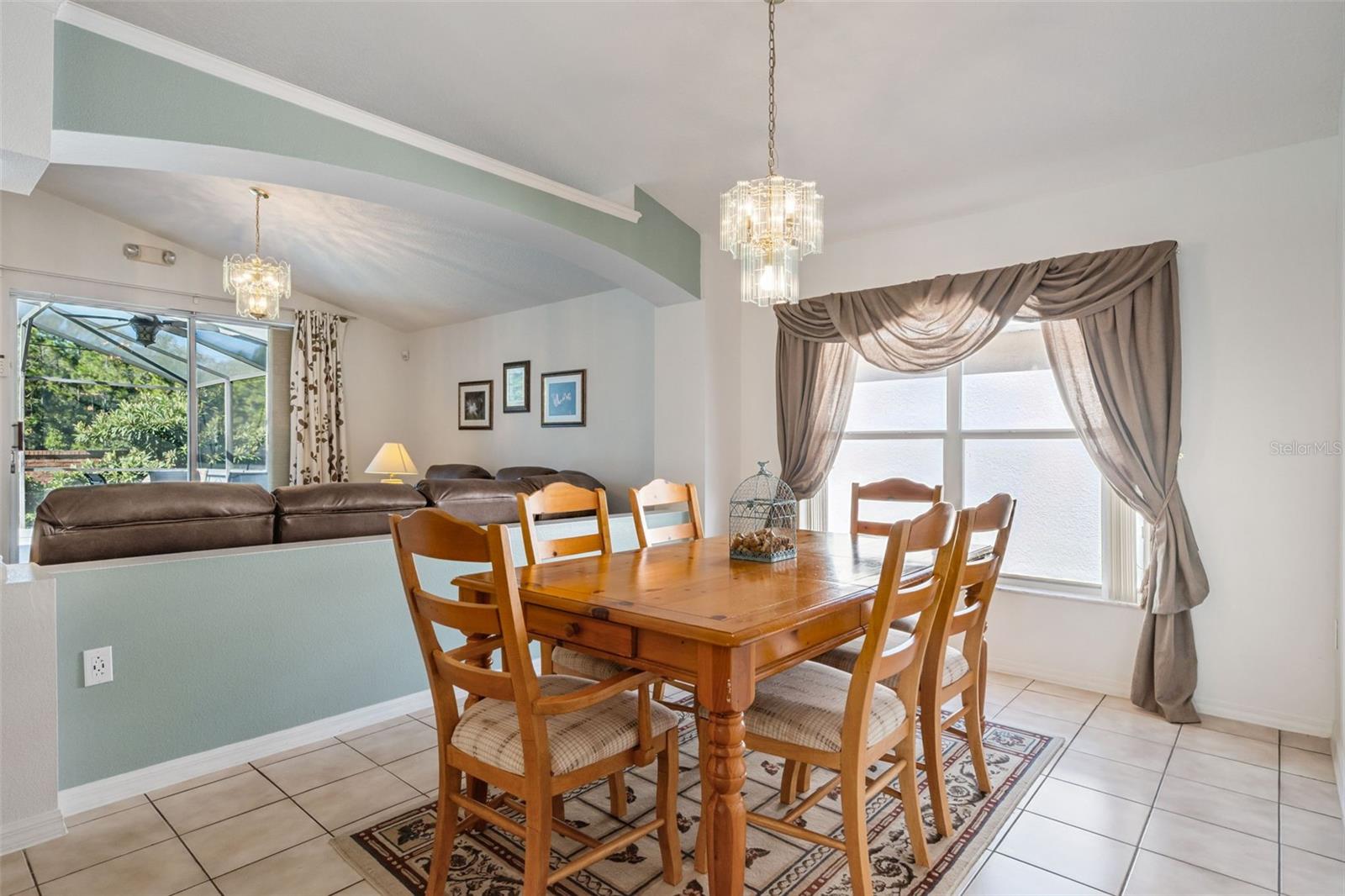 EAGLE POINTE - Residential