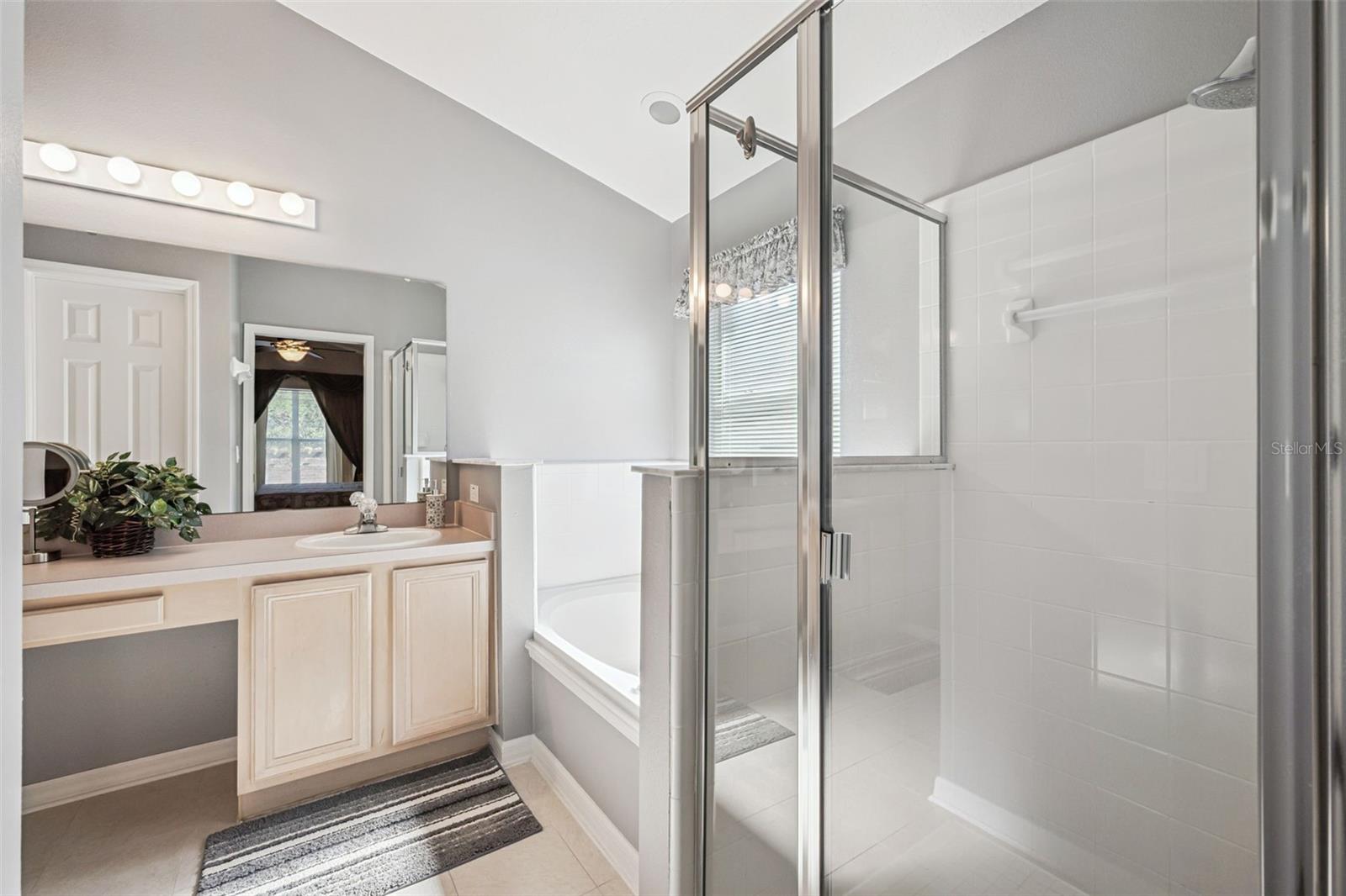 EAGLE POINTE - Residential