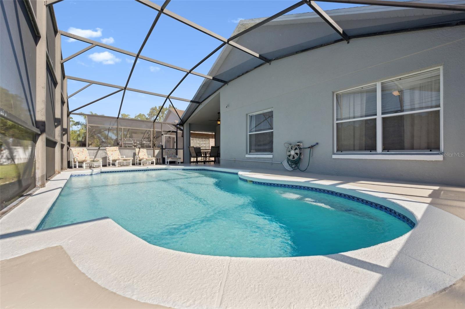 EAGLE POINTE - Residential