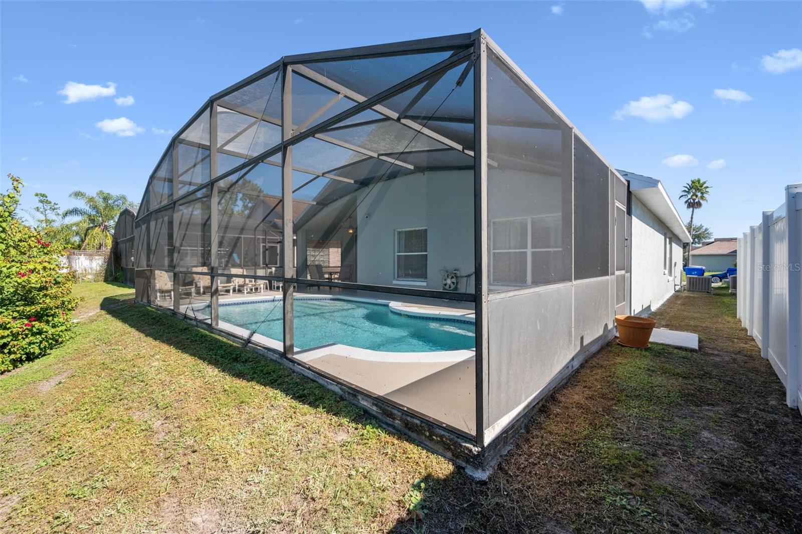 EAGLE POINTE - Residential