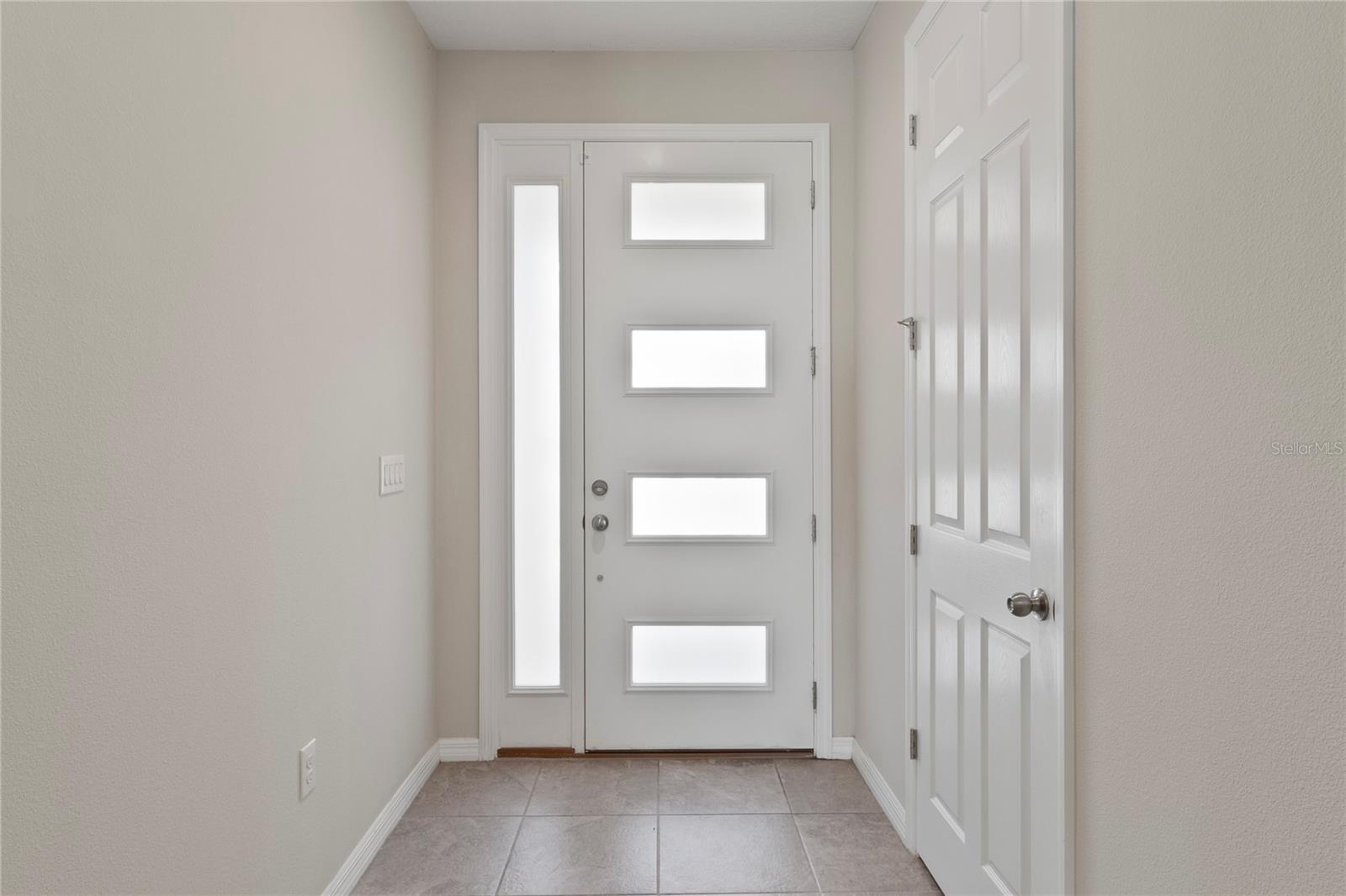 2546 EMPRESS DRIVE