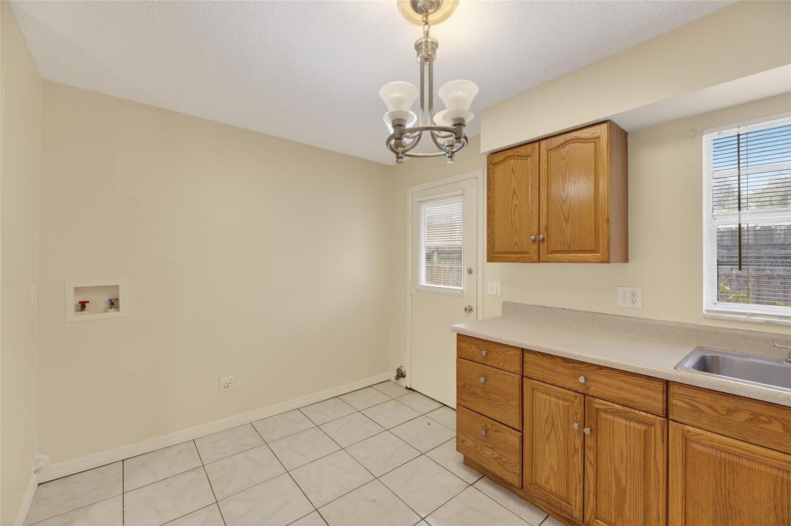 CORAL HEIGHTS SUB - Residential Income