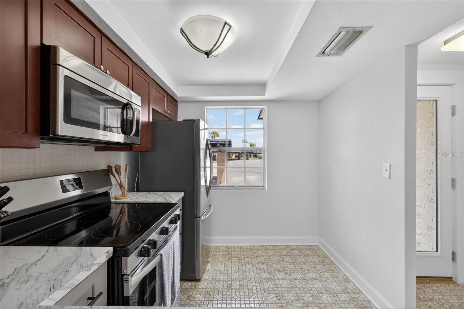 GARDENS BEACON SQUARE CONDO 4A - Residential