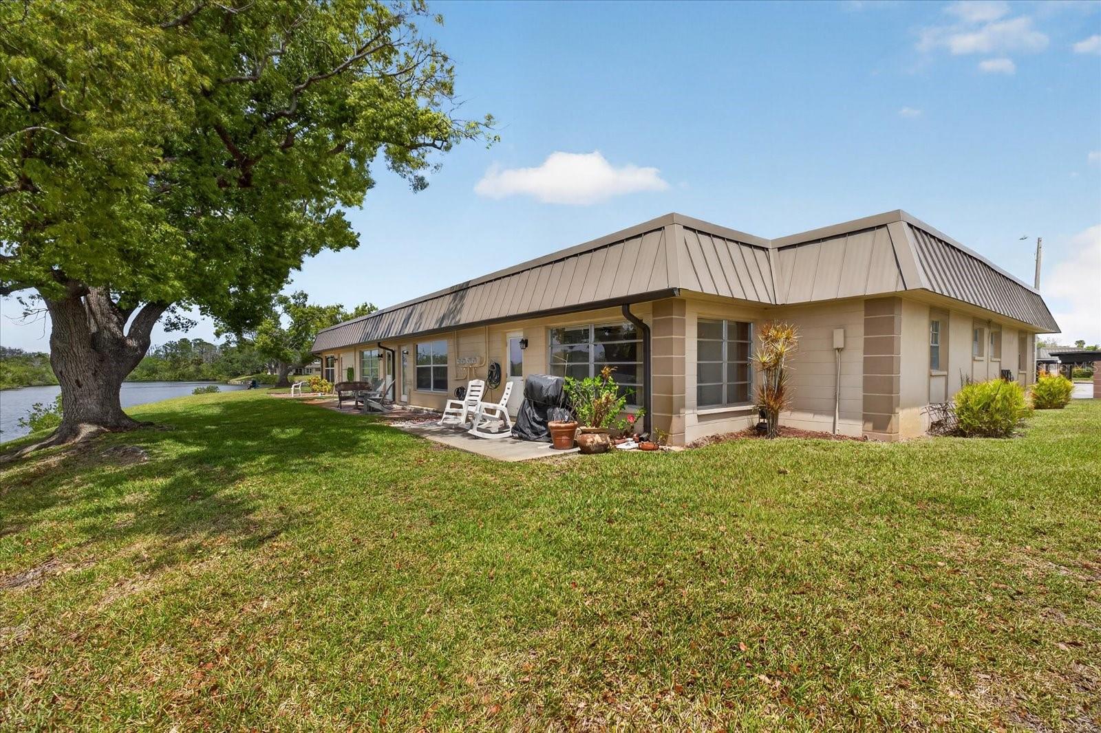 GARDENS BEACON SQUARE CONDO 4A - Residential