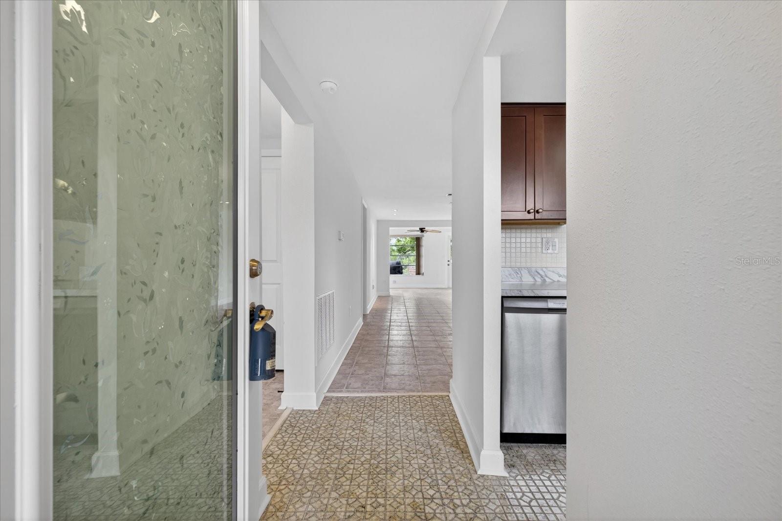 GARDENS BEACON SQUARE CONDO 4A - Residential