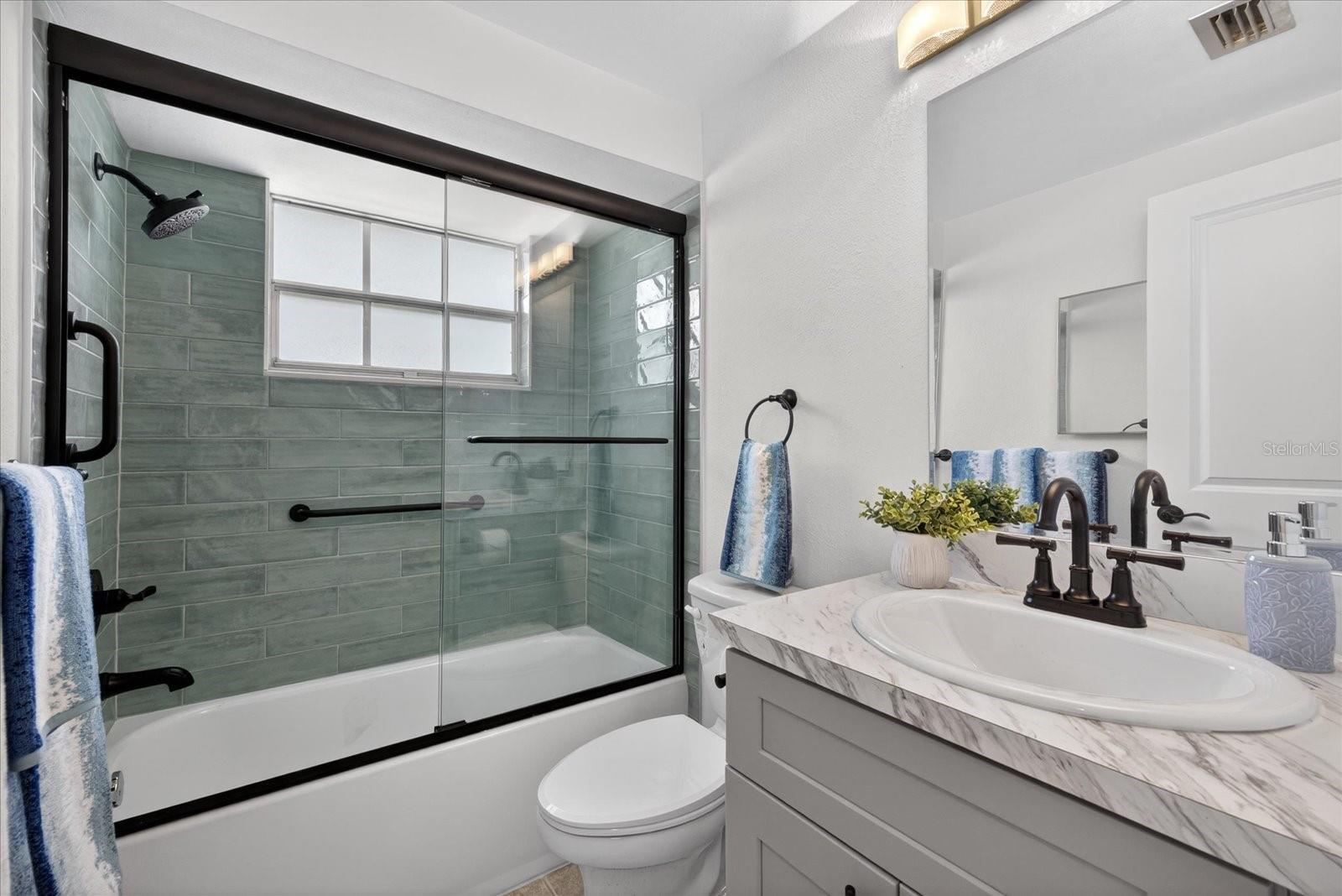 GARDENS BEACON SQUARE CONDO 4A - Residential