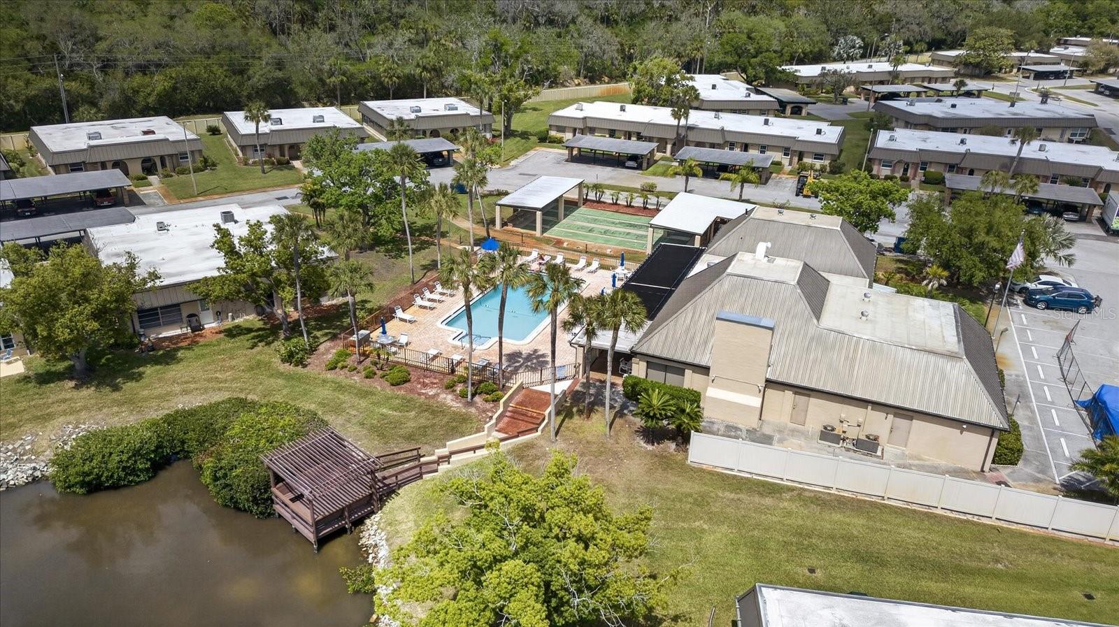 GARDENS BEACON SQUARE CONDO 4A - Residential