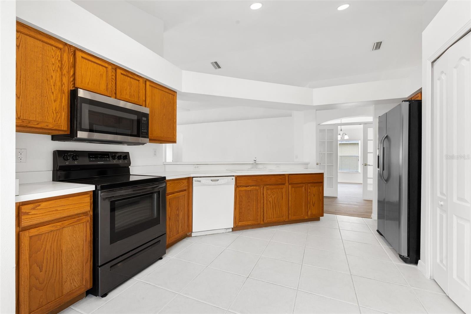 7602 MERCHANTVILLE CIRCLE