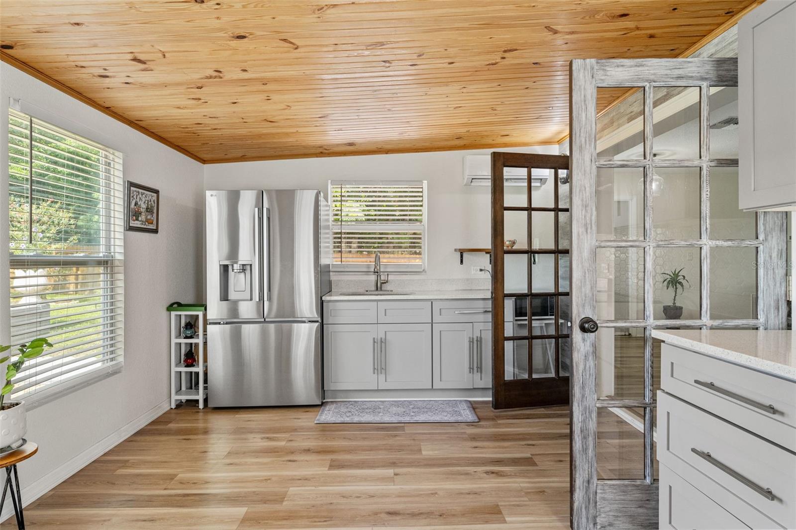 SPRING HILL UNIT 8 - Residential