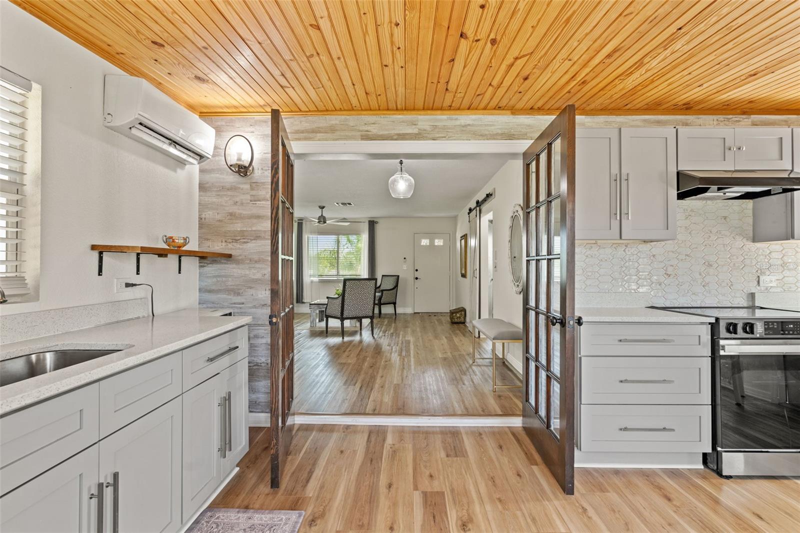 SPRING HILL UNIT 8 - Residential