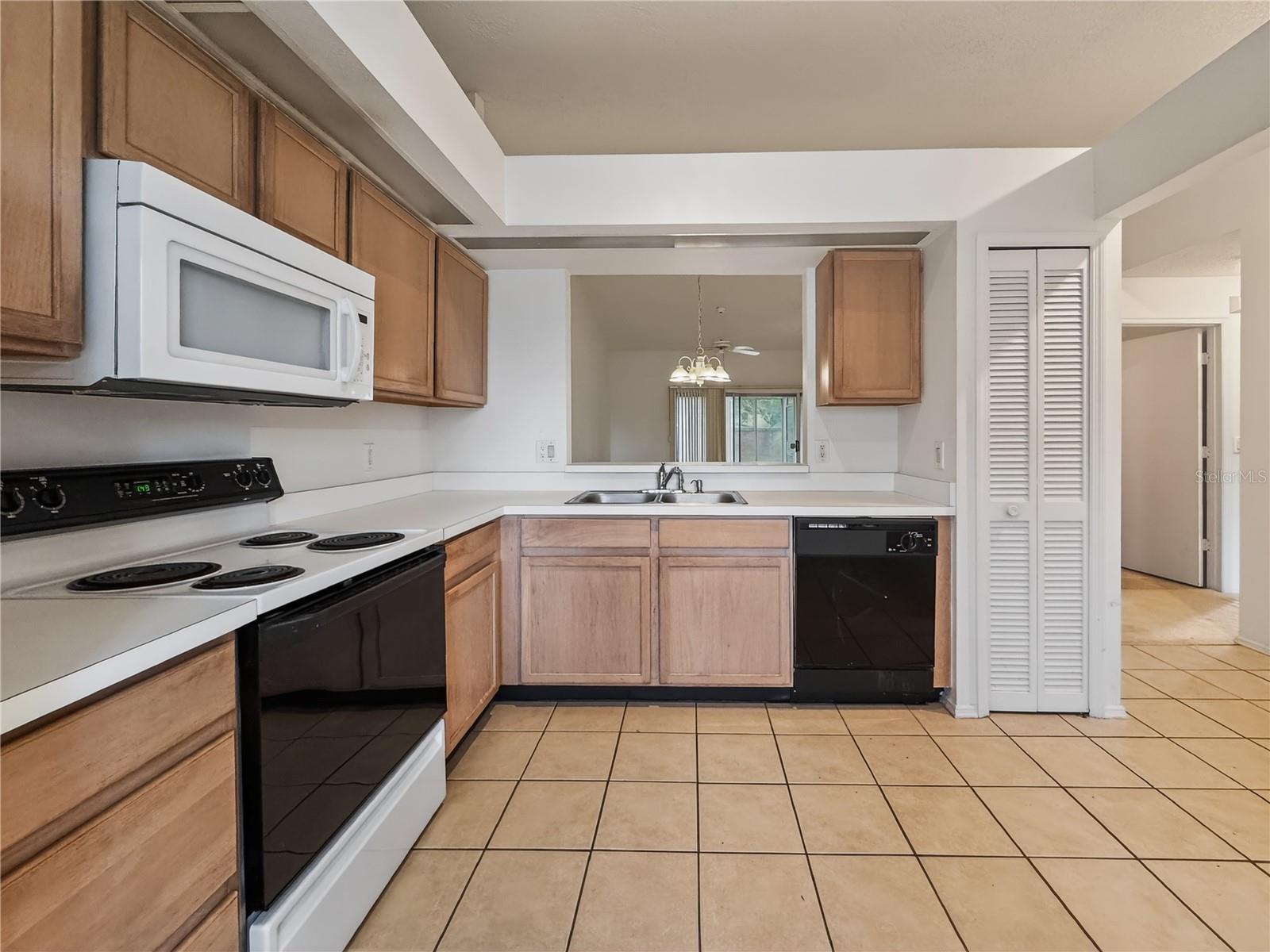 SUMMERFIELD - Residential