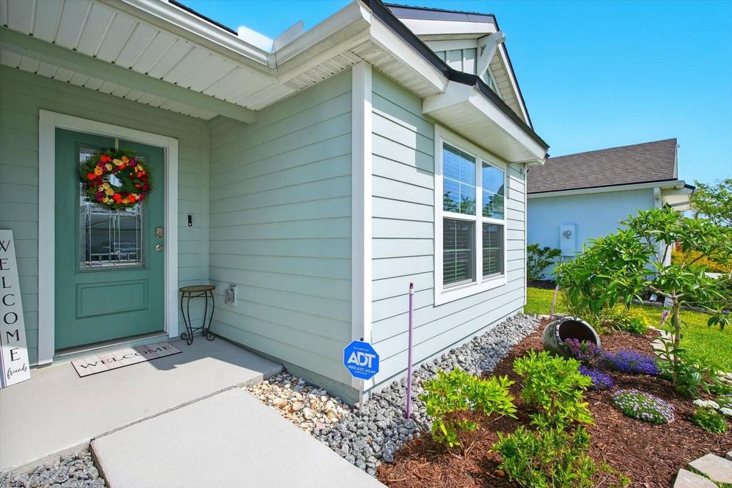 Photo of 52 Lumber Jack Trail, Palm Coast, FL 32137 (MLS # FC309686)